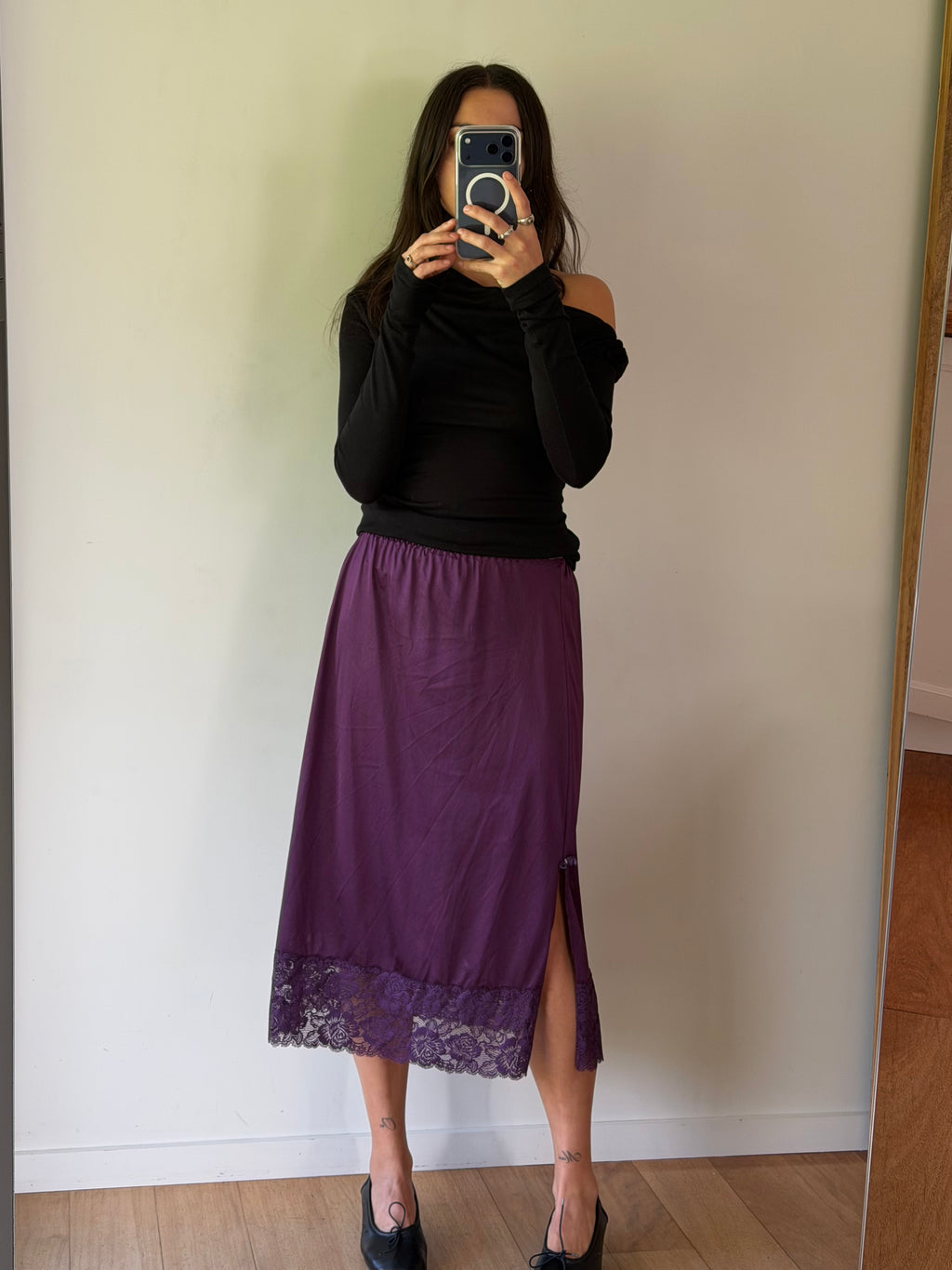 Plum midi slip skirt with lace trim