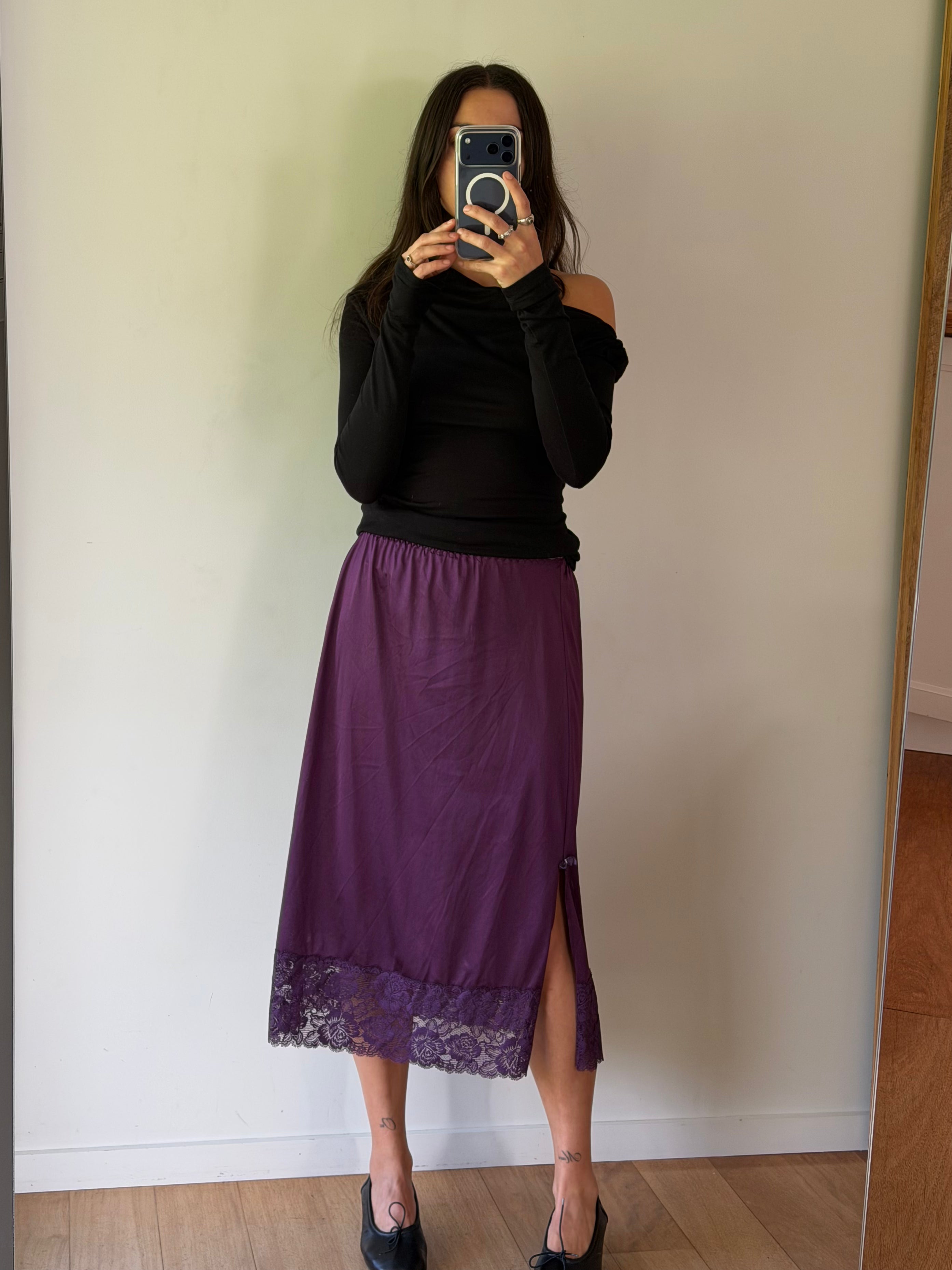 Plum midi slip skirt with lace trim