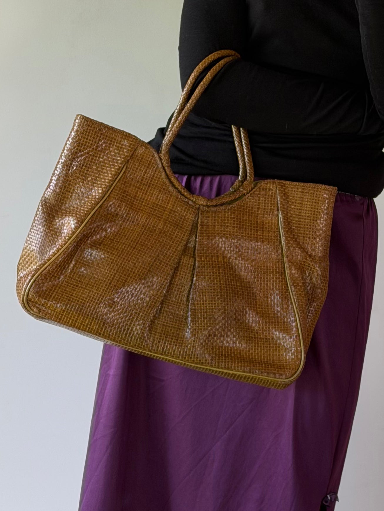 Woven leather bag