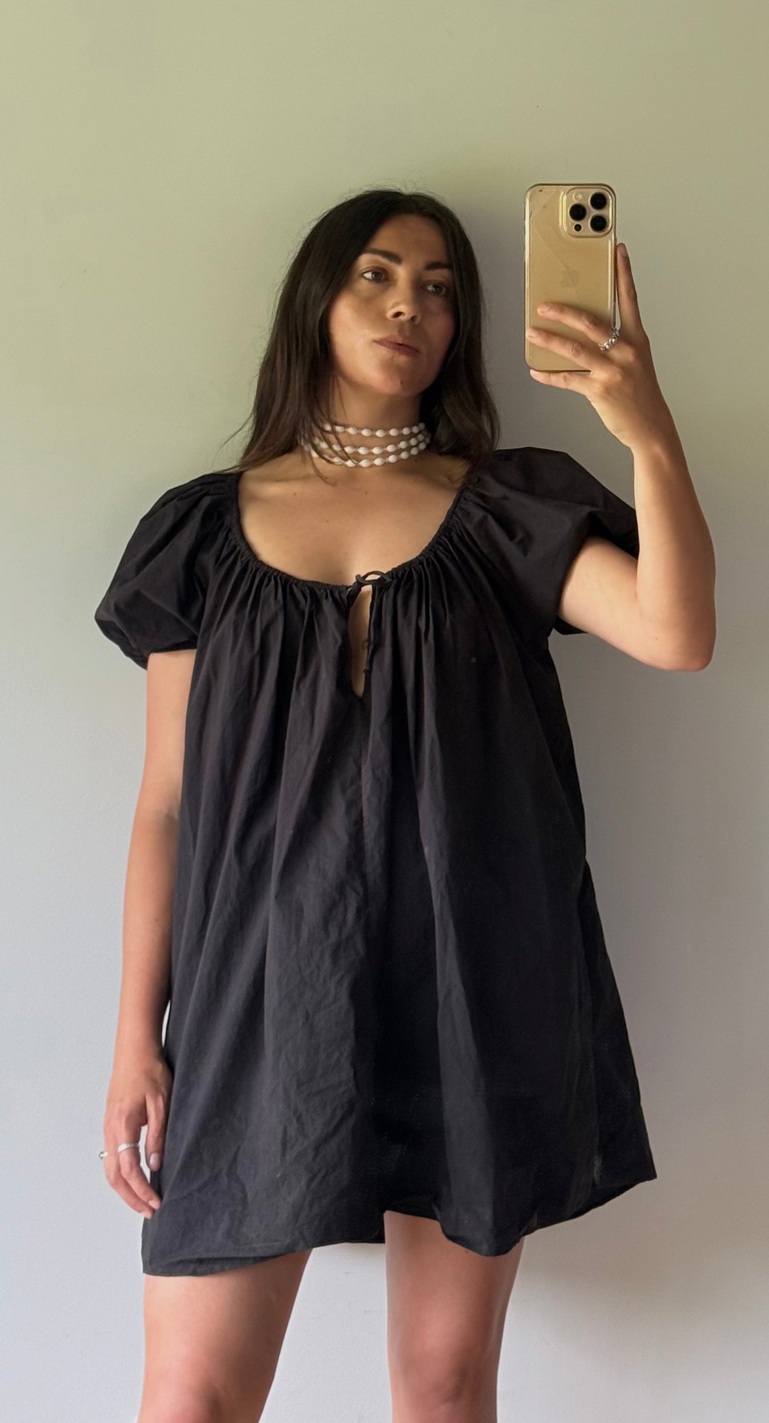 Pearl look choker necklace