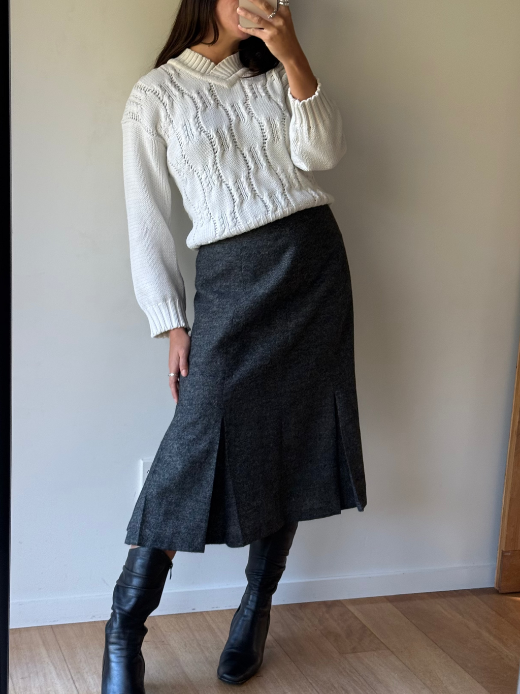 Vintage white cable knit jumper