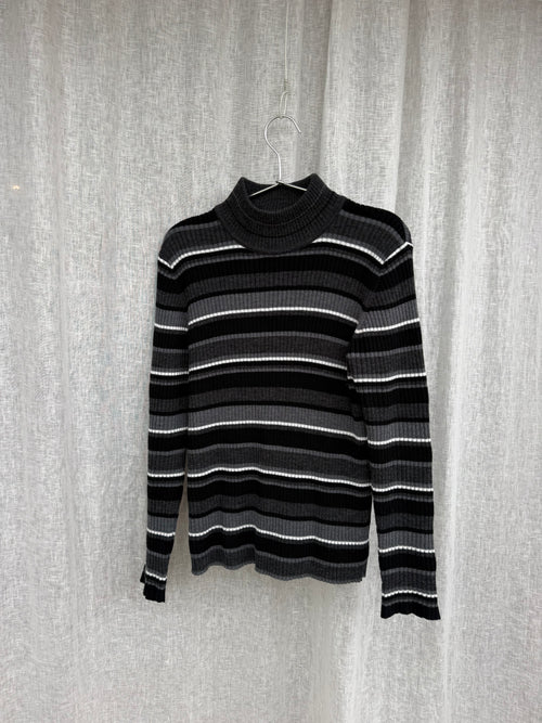 90s striped turtle neck