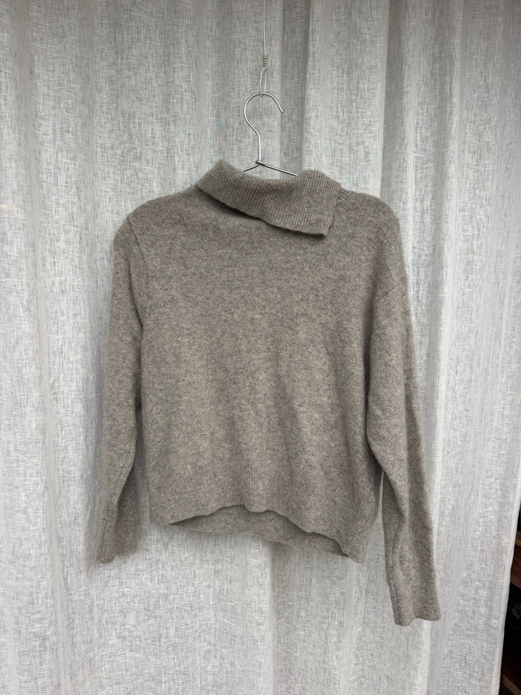 Cosy 100% wool knit