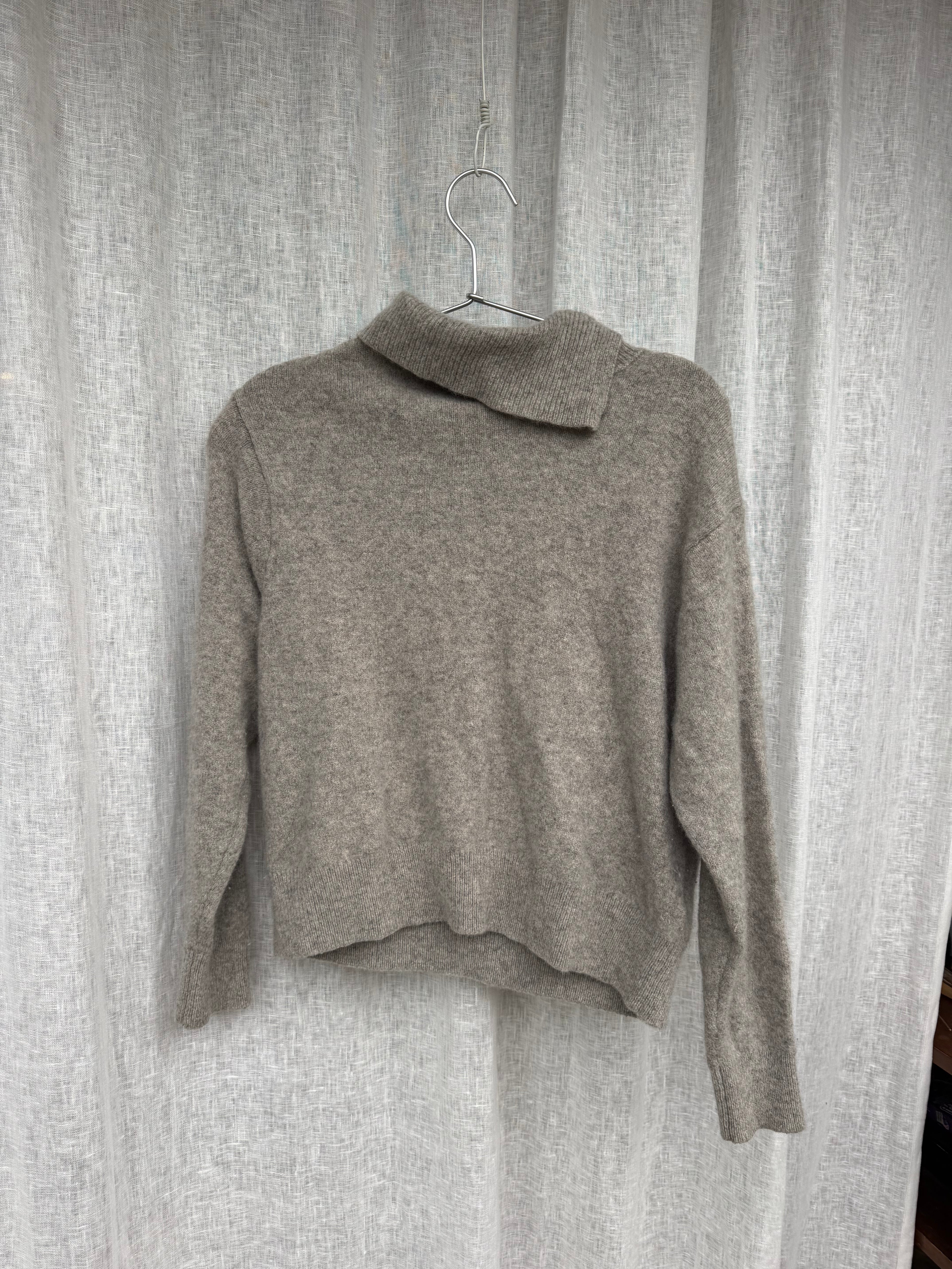 Cosy 100% wool knit