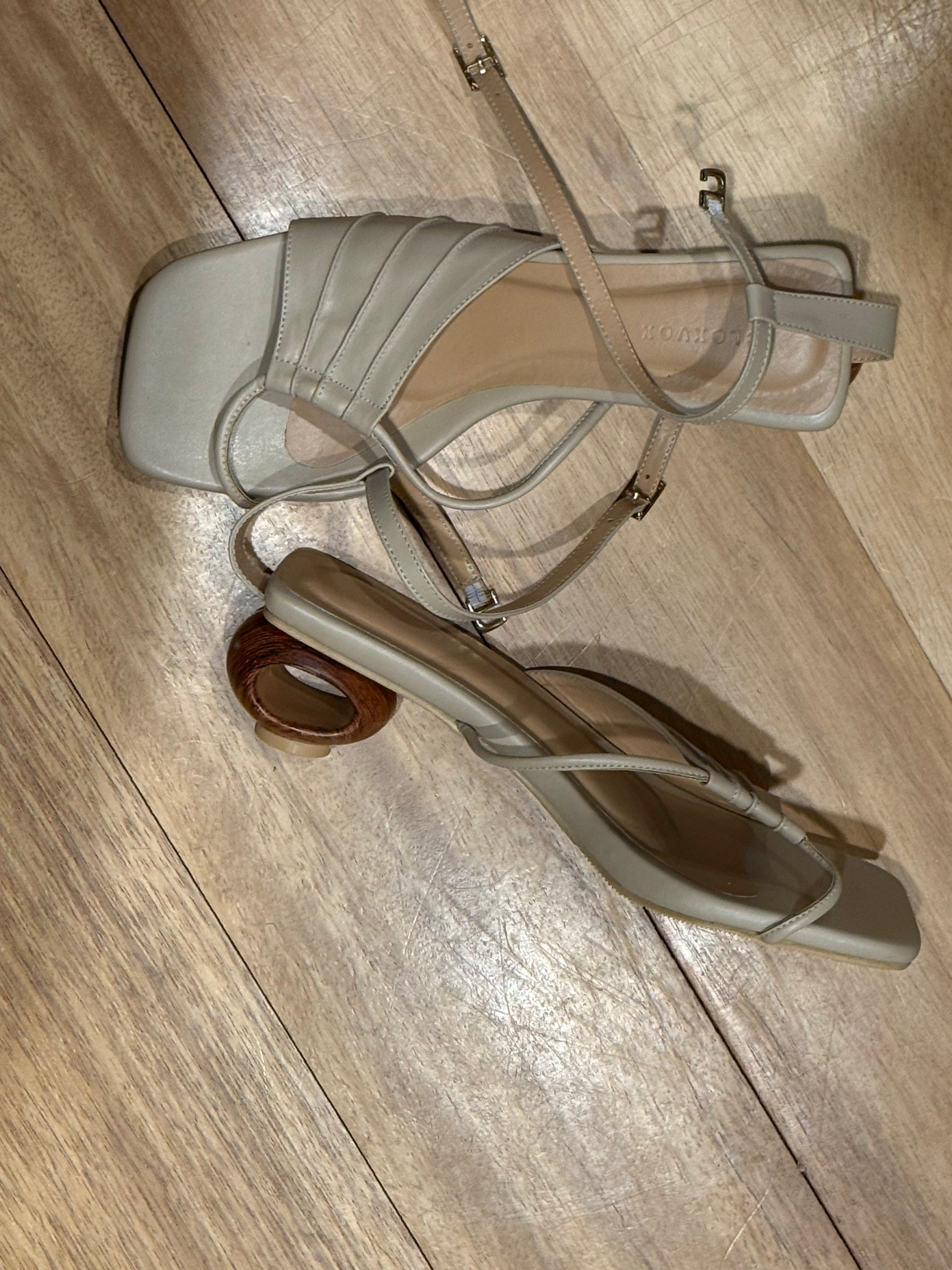Nude faux leather with wooden feature heel