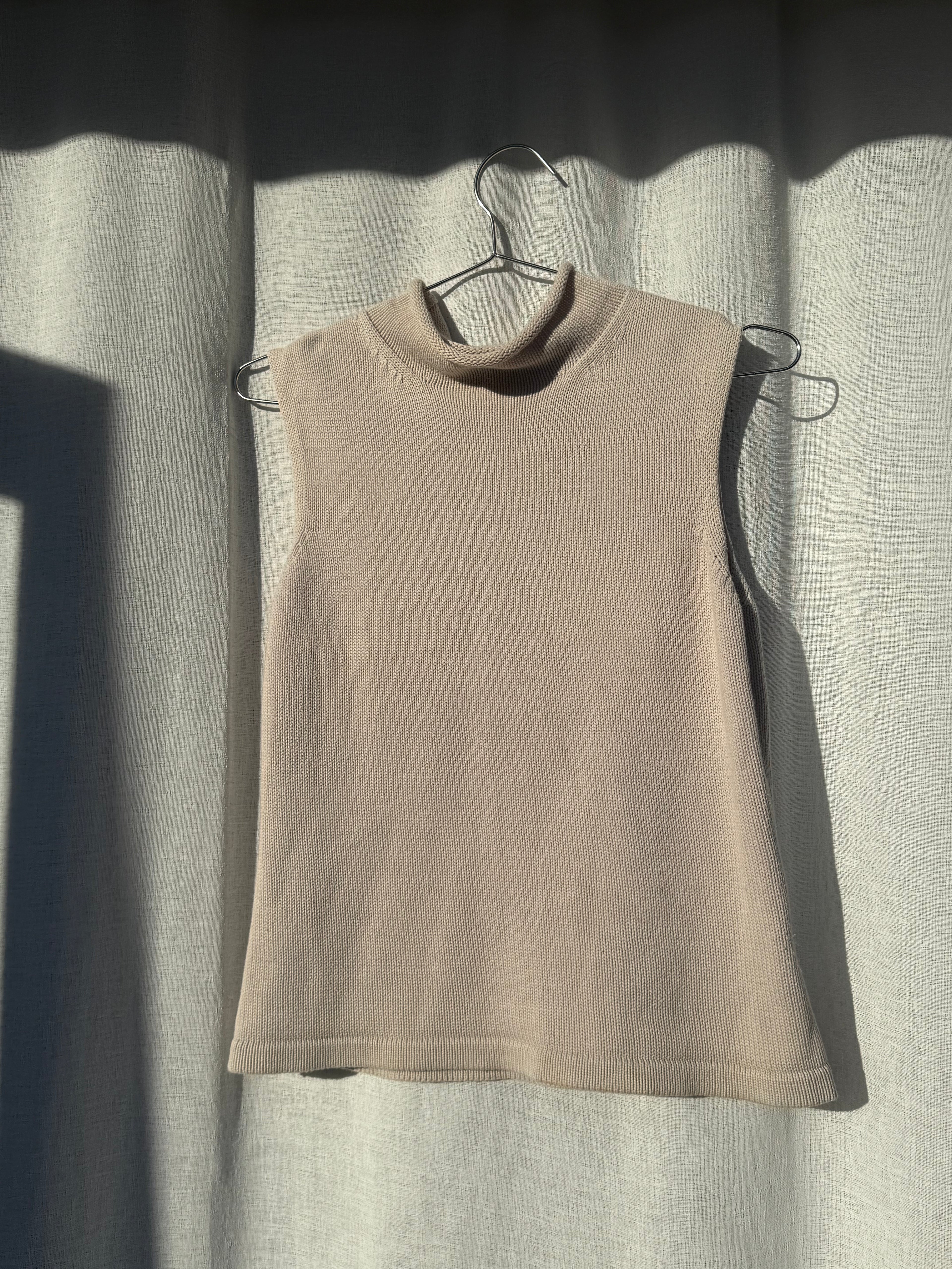 Cotton beige turtle neck