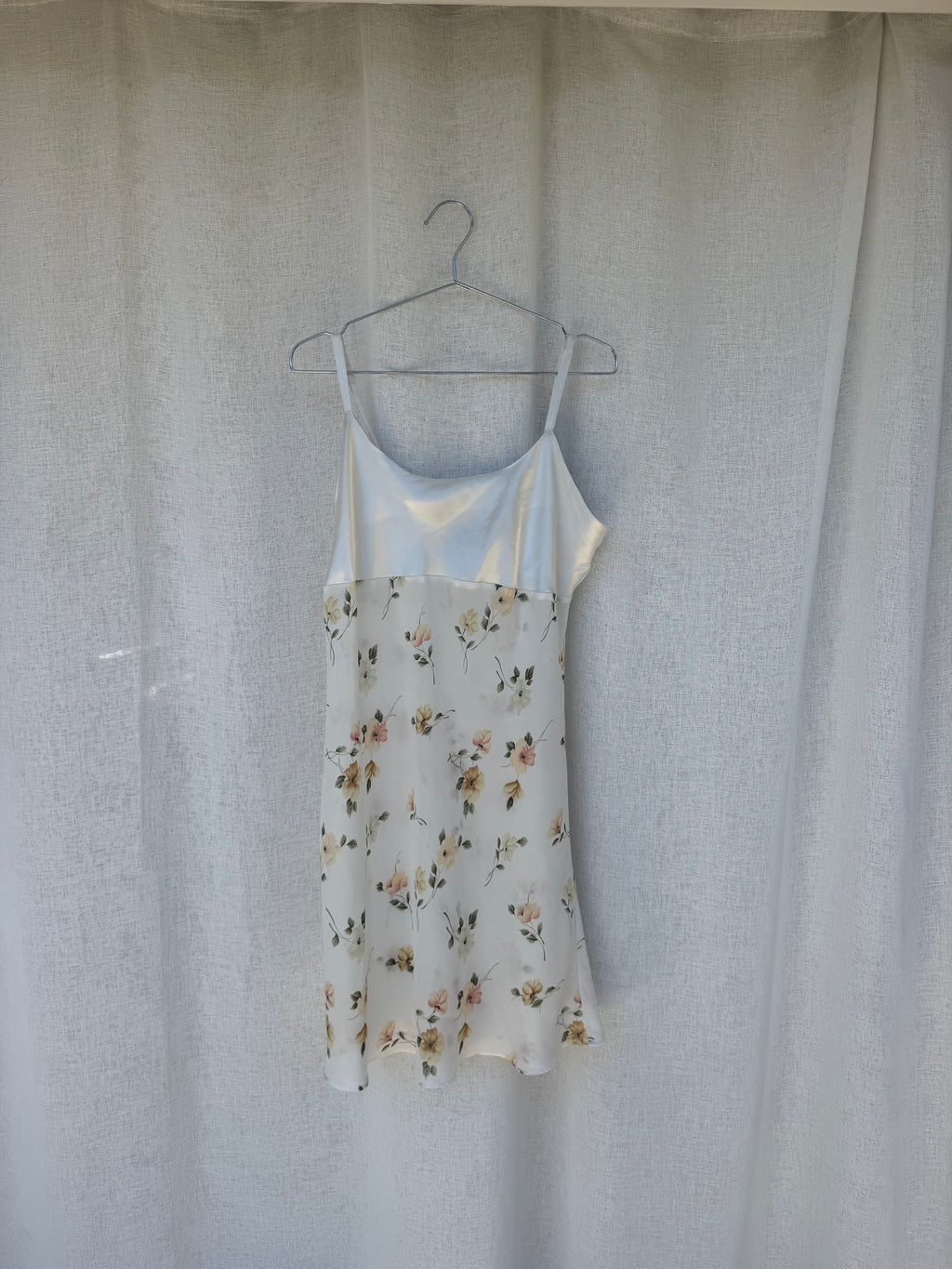 90s floral cream robe and nightgown ensemble