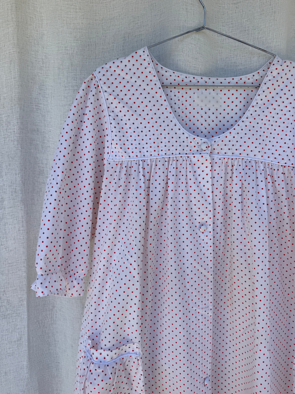 Cotton nightie with pink polka dots