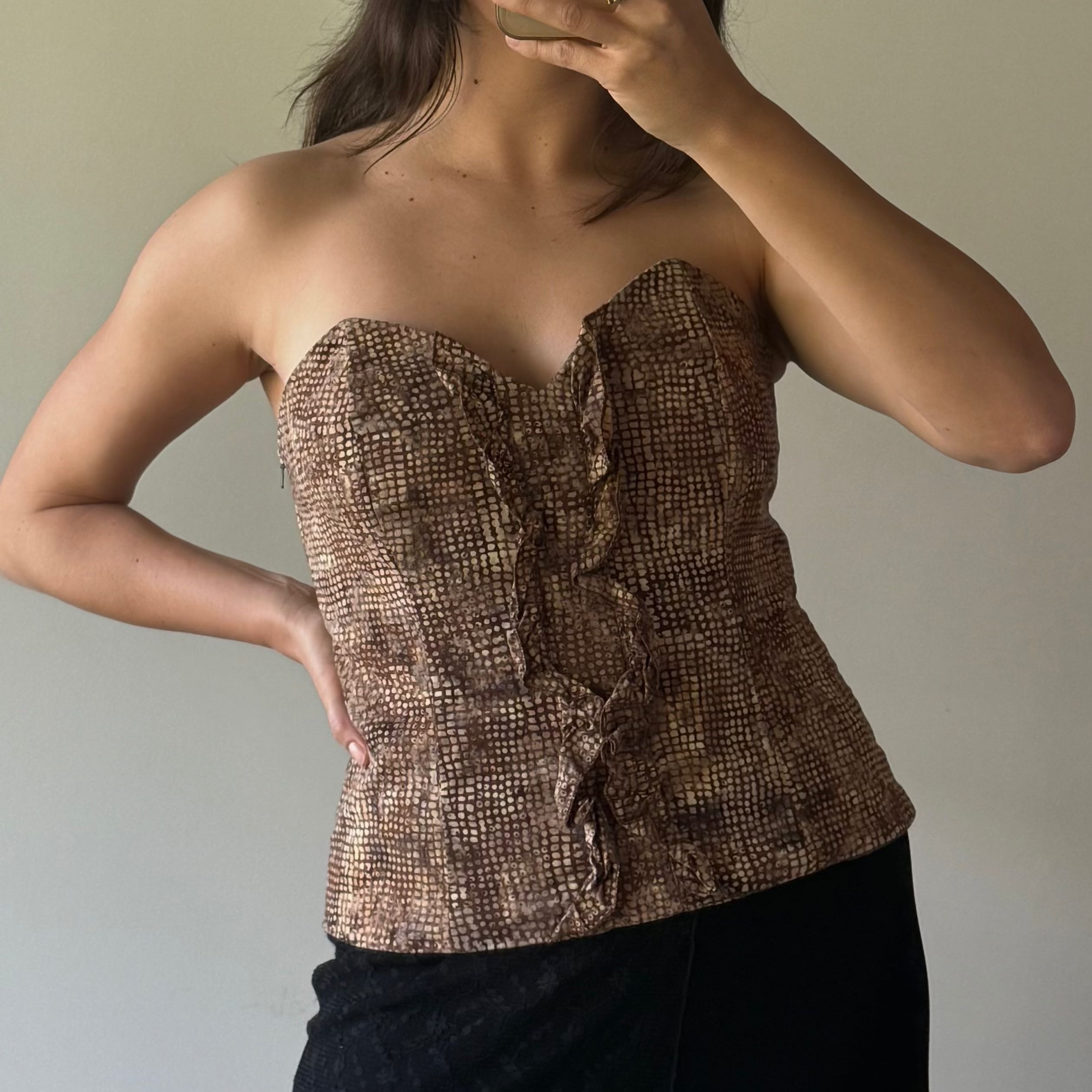 Iconic Lara Parker bodice, made in Aotearoa